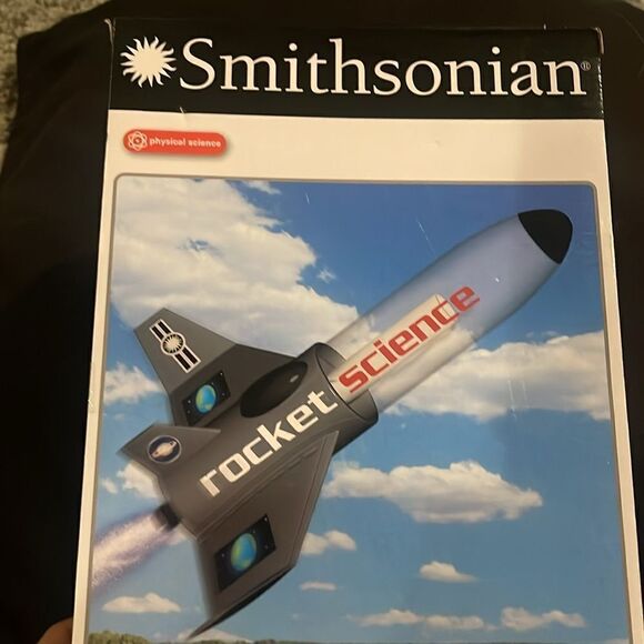 NEW Smithsonian rocket science educational kit - Picture 6 of 6